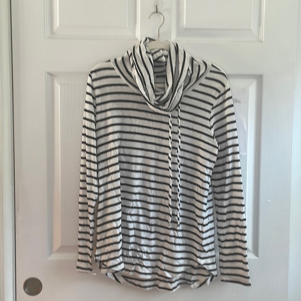 Pink Clover | Poplar Cowl Neck Brushed Knit Top | M | White